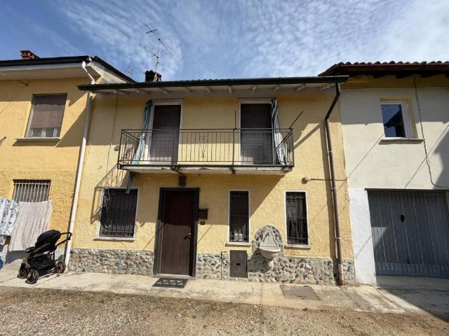 Villa Indipendente in vendita a Magherno, Lombardia