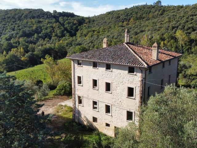 Villa Indipendente in vendita a Magione, Umbria