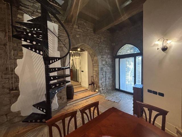 Villa Indipendente in vendita a Magione, Umbria