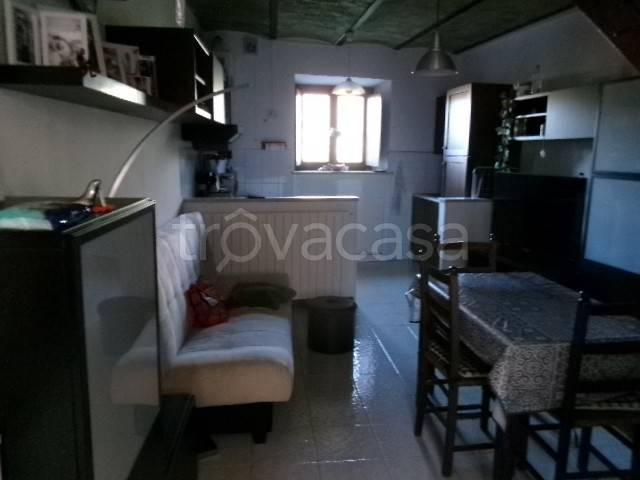 Villa Indipendente in vendita a Magliano De' Marsi, Abruzzo
