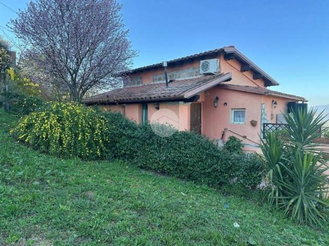 Villa Indipendente in vendita a Frangelini, Magliano Sabina