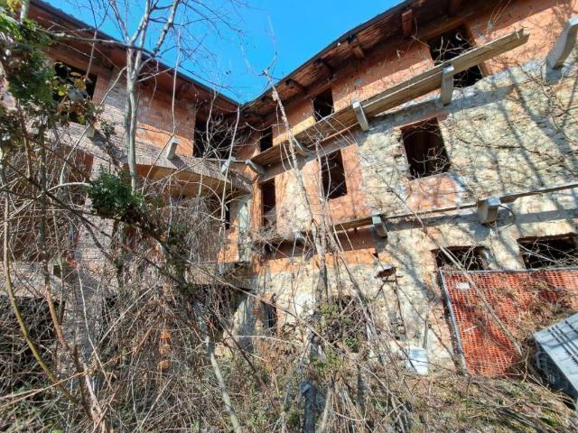 Villa Indipendente in vendita a Piemonte, Biella