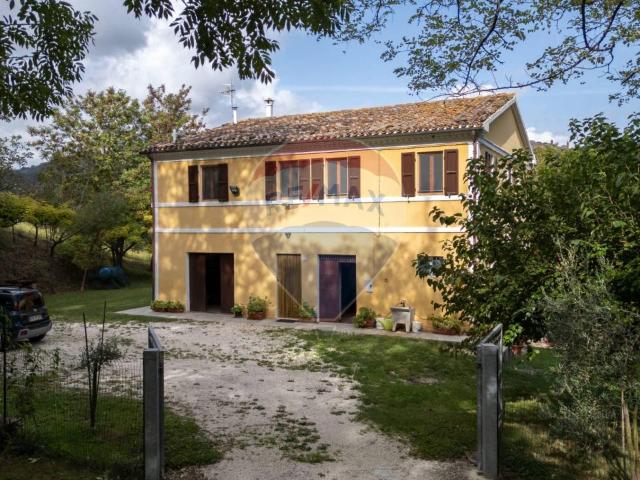 Villa Indipendente in vendita a Marche, Ancona