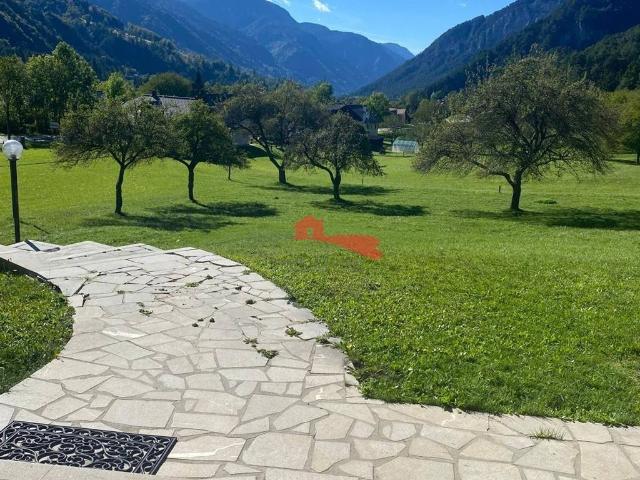 Villa Indipendente in vendita a Malborghetto / Malborgeth / Naborjet / Malborghet, Malborghetto-Valbruna / Naborjet-Ovčja Vas / Malborgeth-Wolfsbach / Malborghet e Valbrune