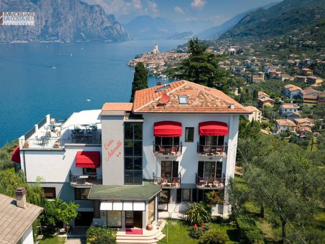 Villa Indipendente in vendita a Malcesine, Verona