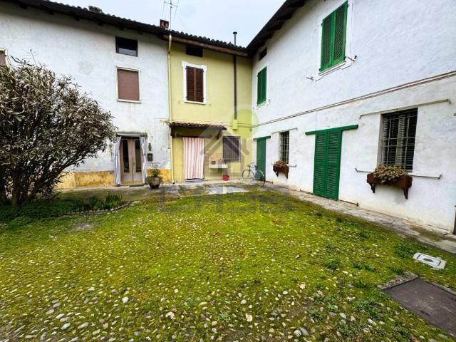 Villa Indipendente in vendita a Maleo, Lombardia