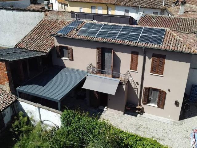 Villa Indipendente in vendita a Maleo, Lombardia