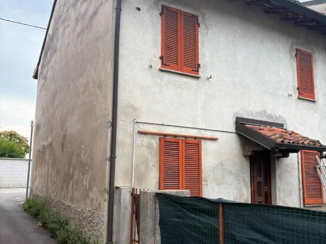 Villa Indipendente in vendita a Maleo, Lombardia