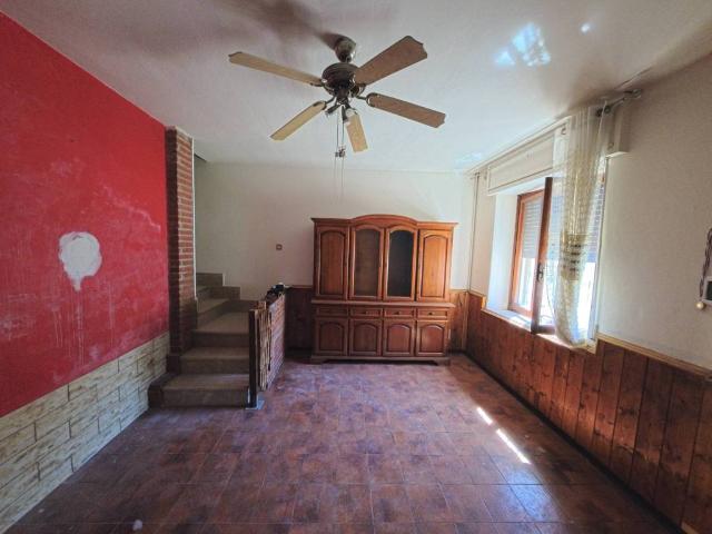 Villa Indipendente in vendita a Maleo, Lombardia