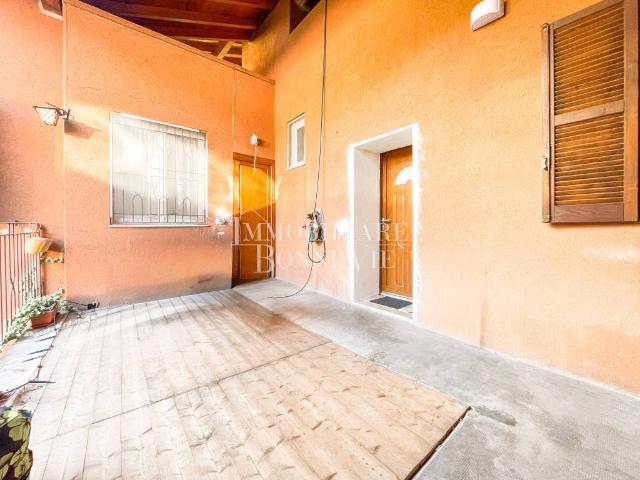 Villa Indipendente in vendita a Gurone, Malnate