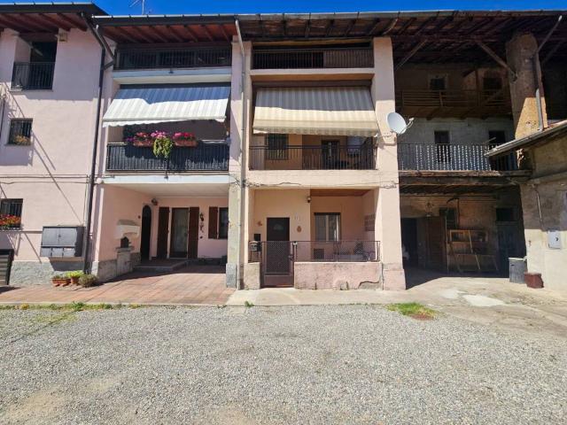 Villa Indipendente in vendita a Gurone, Malnate