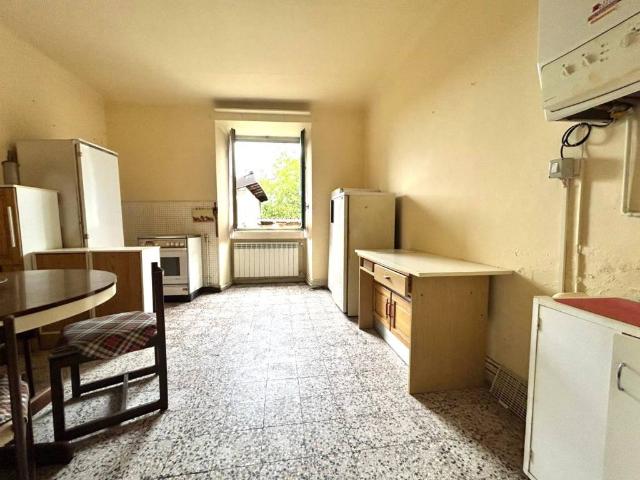 Villa Indipendente in vendita a Gurone, Malnate