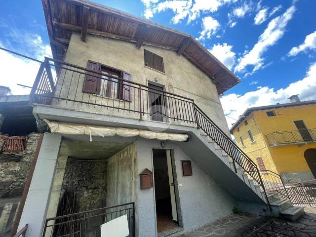 Villa Indipendente in vendita a Comunità montana della valle Camonica, Malonno