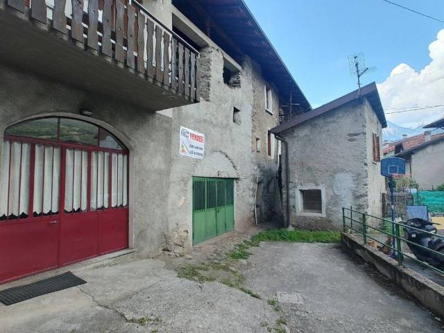 Villa Indipendente in vendita a Comunità montana della valle Camonica, Malonno