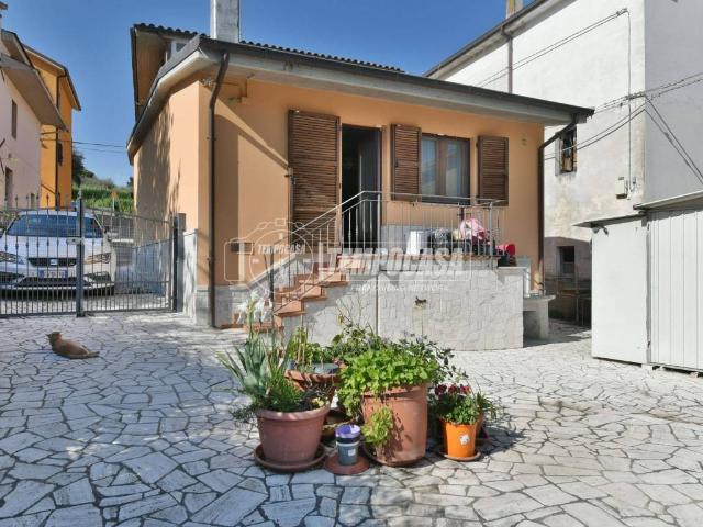 Villa Indipendente in vendita a Marche, Ascoli Piceno