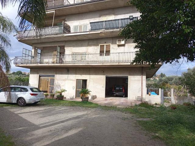 Appartamento in vendita a Calabria, Reggio Calabria