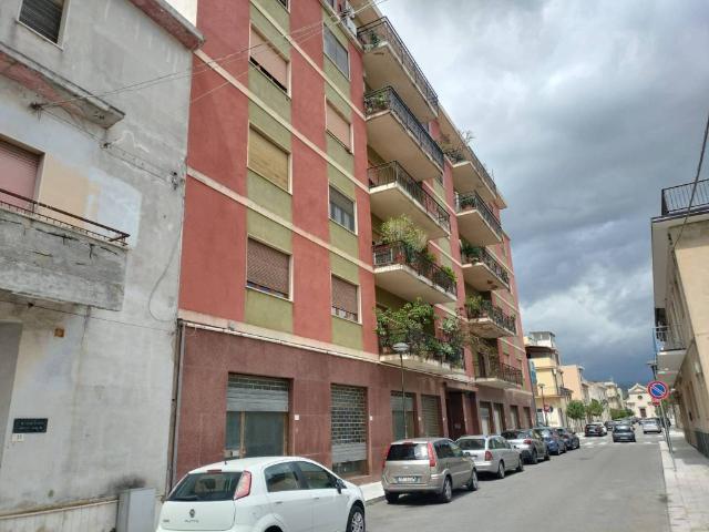 Appartamento in vendita a Calabria, Reggio Calabria