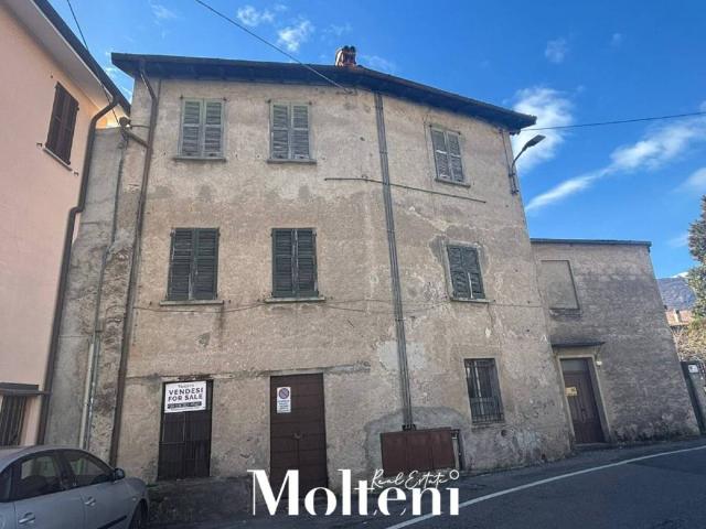 Villa Indipendente in vendita a Somana, Mandello Del Lario