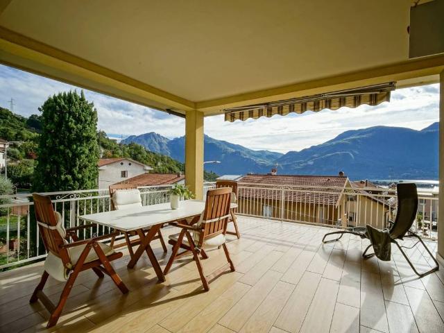 Villa Indipendente in vendita a Mandello Del Lario, Lombardia