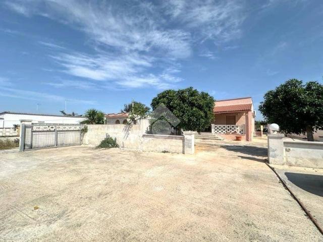 Villa Indipendente in vendita a Campomarino di Maruggio, Puglia