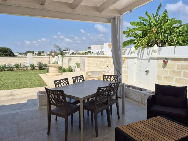 Villa Indipendente in vendita a Quota 12, Puglia