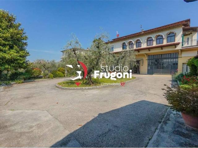 Villa Indipendente in vendita a Balbiana, Manerba Del Garda