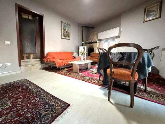 Villa Indipendente in vendita a Manerbio, Lombardia