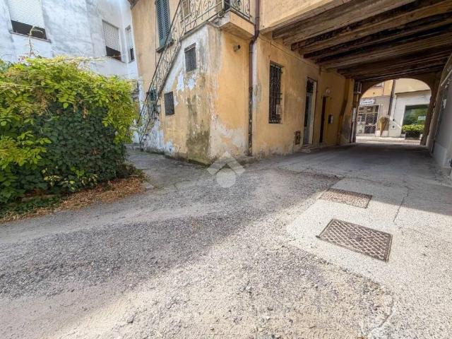 Villa Indipendente in vendita a Manerbio, Lombardia