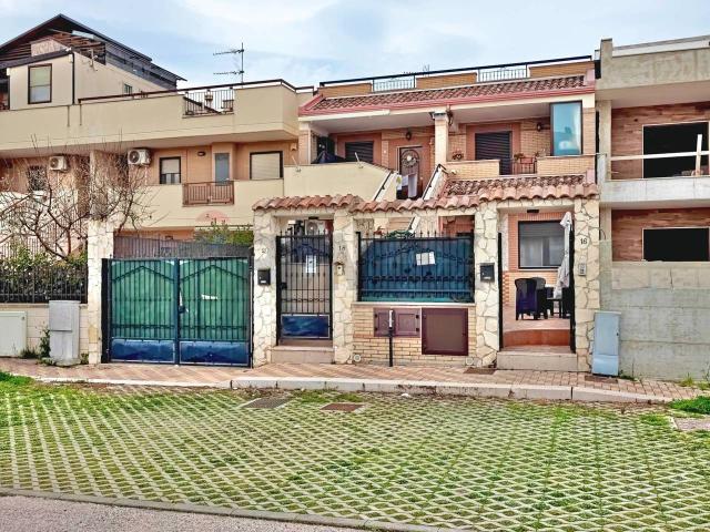 Villa Indipendente in vendita a Siponto, Puglia