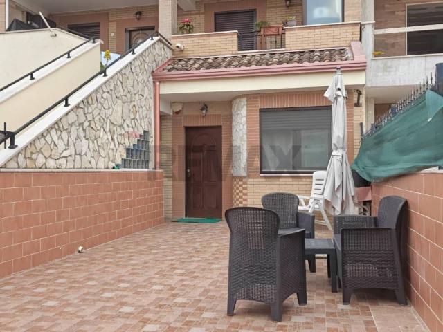 Villa Indipendente in vendita a Siponto, Puglia