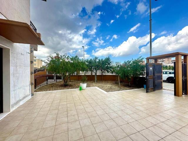 Villa Indipendente in vendita a Siponto, Puglia