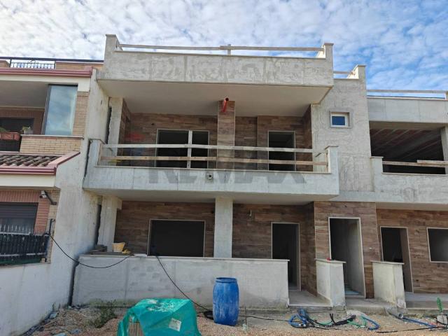 Villa Indipendente in vendita a Siponto, Puglia
