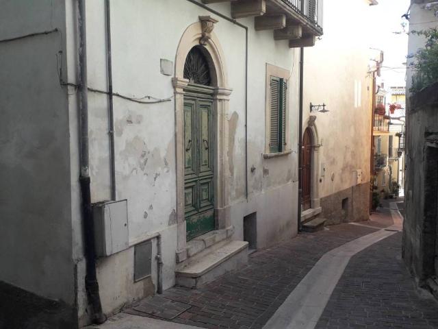 Villa Indipendente in vendita a Contrada Carpelle, Manoppello