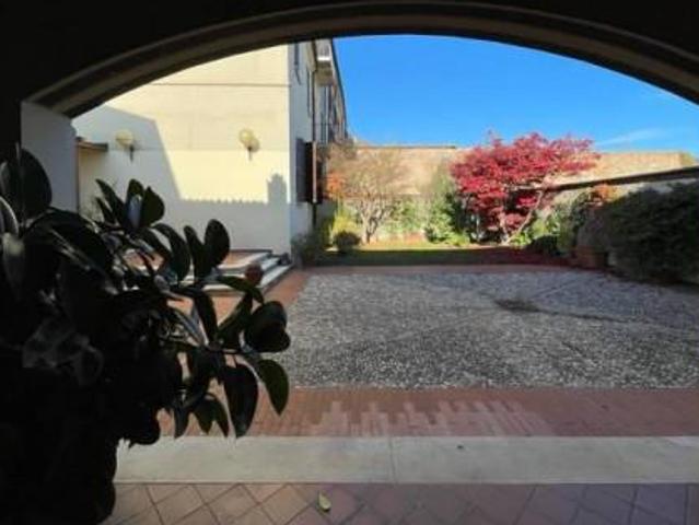 Villa Indipendente in vendita a Fiera-Catena, San Giorgio Di Mantova