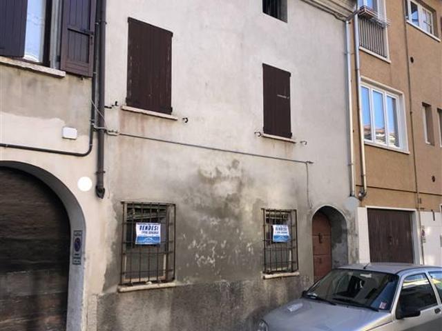 Villa Indipendente in vendita a Valletta Paiolo, San Giorgio Di Mantova