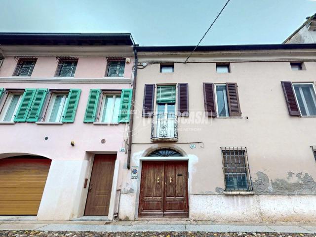 Villa Indipendente in vendita a Fiera-Catena, San Giorgio Di Mantova