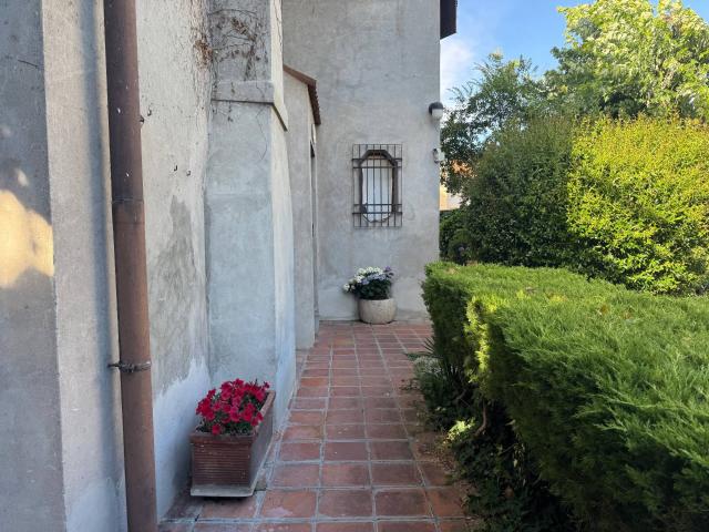 Villa Indipendente in vendita a Dosso del Corso, San Giorgio Di Mantova