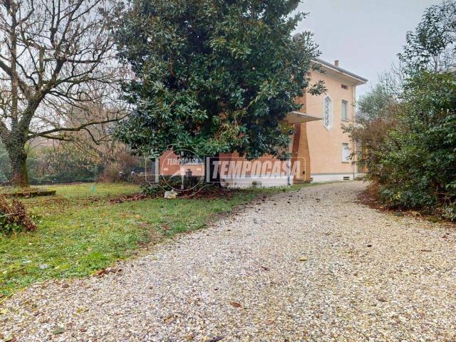 Villa Indipendente in vendita a Belfiore, San Giorgio Di Mantova