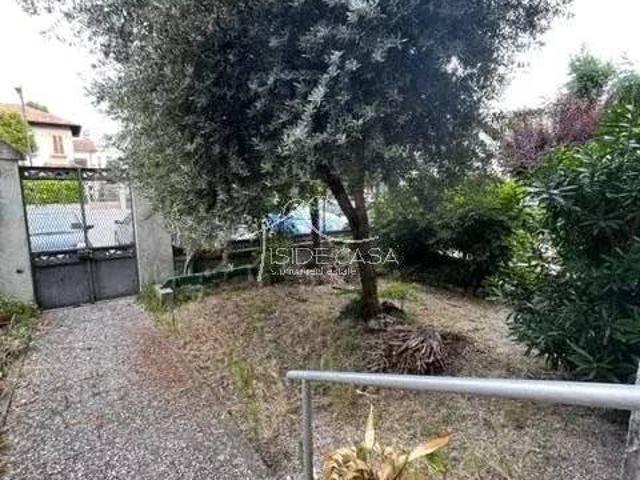 Villa Indipendente in vendita a Valletta Paiolo, San Giorgio Di Mantova