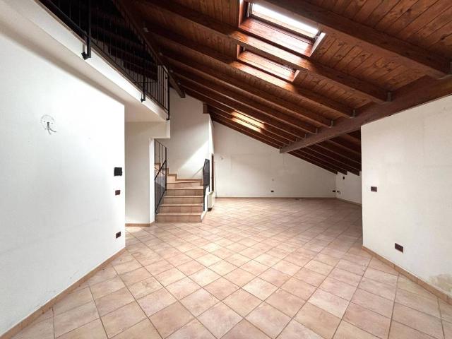 Villa Indipendente in vendita a Fiera-Catena, San Giorgio Di Mantova