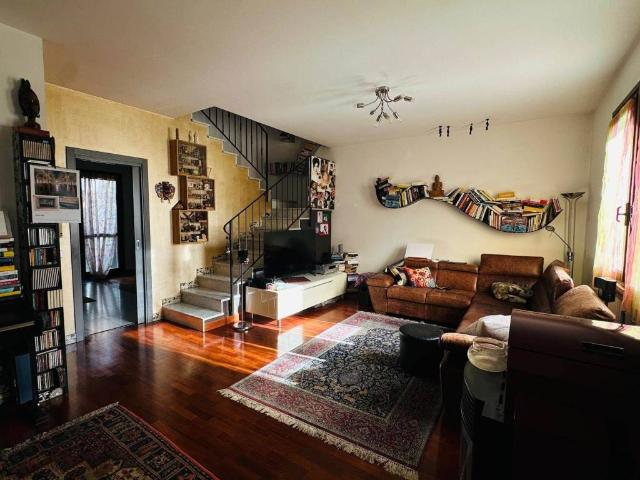Villa Indipendente in vendita a San Giorgio Di Mantova, Lombardia