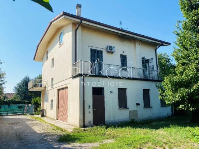 Villa Indipendente in vendita a Belfiore, San Giorgio Di Mantova