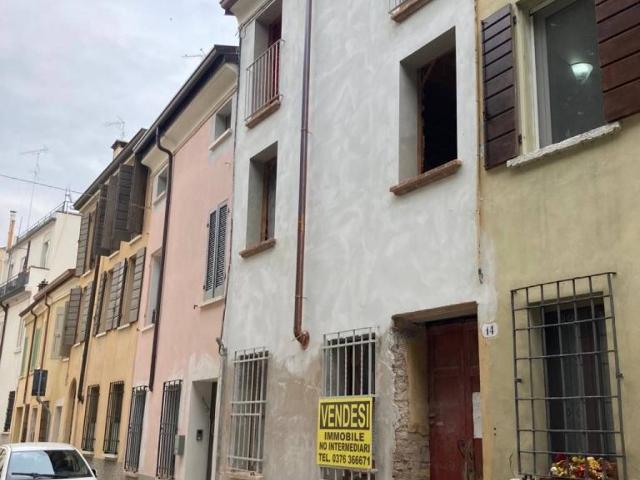 Villa Indipendente in vendita a Valletta Paiolo, San Giorgio Di Mantova