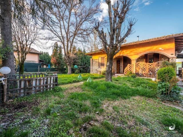 Villa Indipendente in vendita a Pozza, Maranello