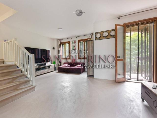 Villa Indipendente in vendita a Unione dei comuni del Distretto Ceramico, Maranello