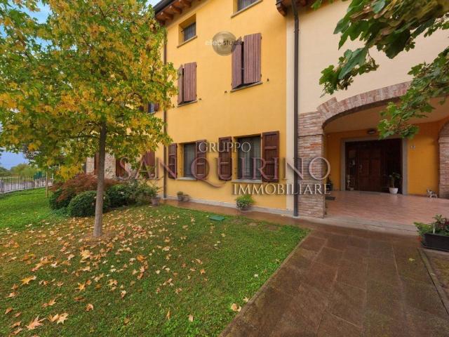 Villa Indipendente in vendita a Unione dei comuni del Distretto Ceramico, Maranello