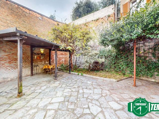 Villa Indipendente in vendita a Piemonte, Asti