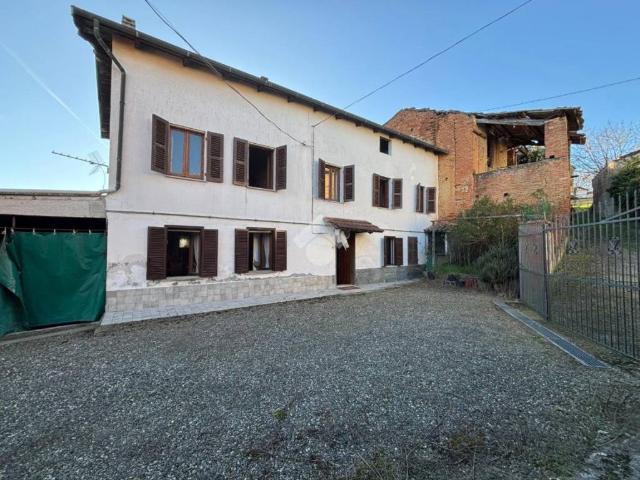 Villa Indipendente in vendita a Piemonte, Asti