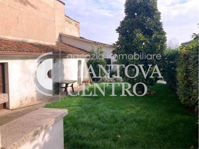Villa Indipendente in vendita a Marcaria, Lombardia