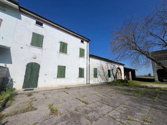 Villa Indipendente in vendita a Marcaria, Lombardia